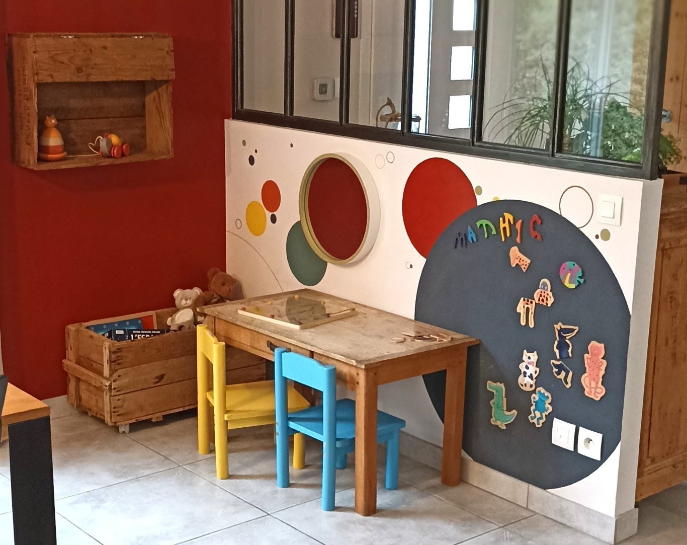 Aménagement de l'espace enfant vintage Conception d'aménagement et décoration intérieure - Espace de jeux vintage pour enfant dans le Lauragais - Après
